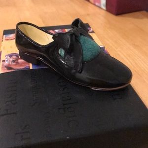 Toe Tapper-Just The Right Shoe-Miniature Shoe
